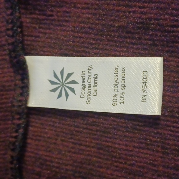 ATHLETA Striated Stow Reflector Pull- Over Plum Color Hoodie. Size M - Picture 10 of 14